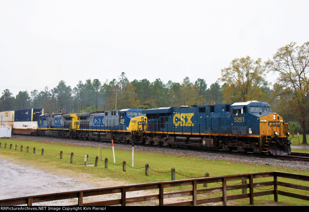 CSX 5261 Q026